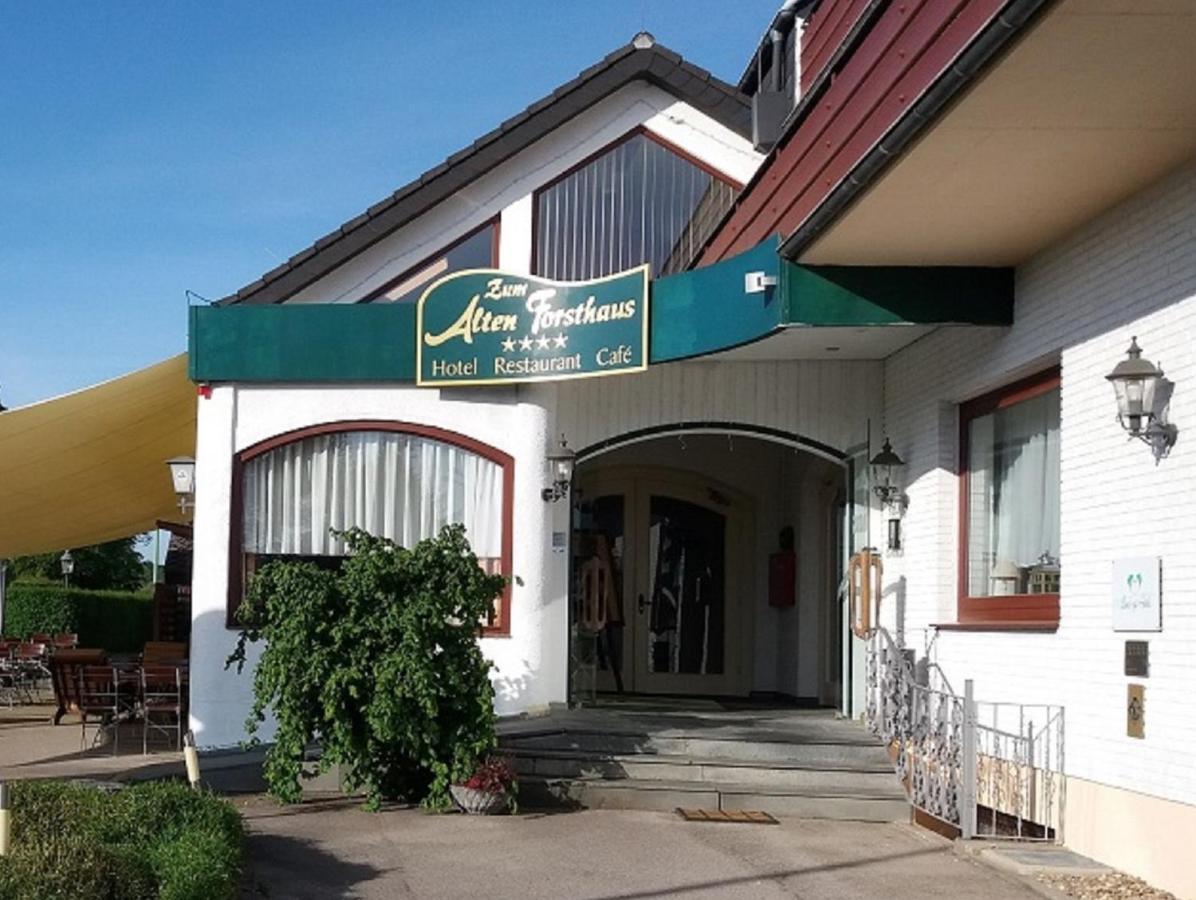 Land-Gut-Hotel Zum Alten Forsthaus - Aufladestation Fuer Elektroautos Hurtgenwald Exterior photo
